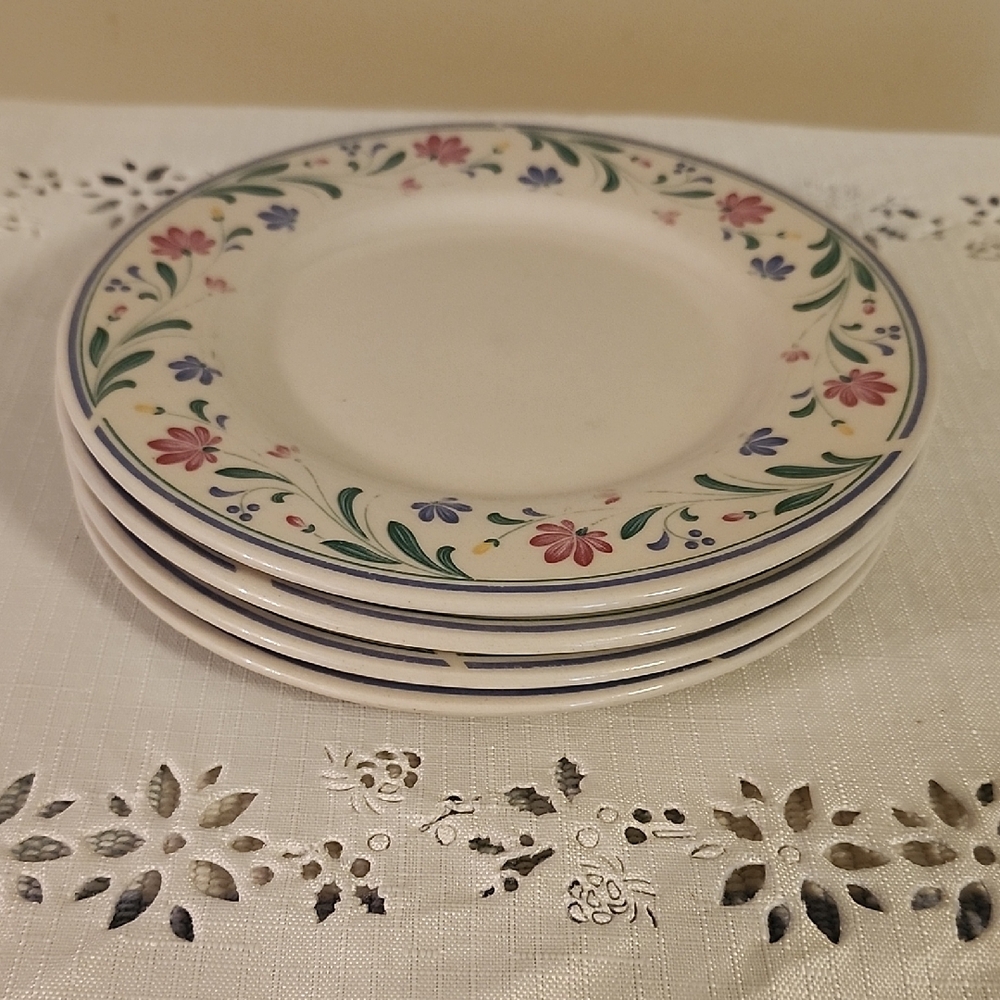 Farberware Berrywine Stoneware Saucers (Set of 4)